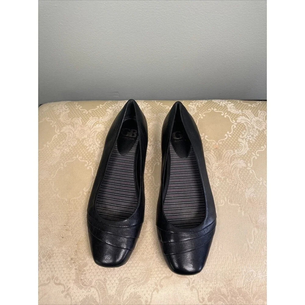 Gianni Bini Square Oval Toe Black Flats‎ Women’s Size 7.5 SEE SCUFFS